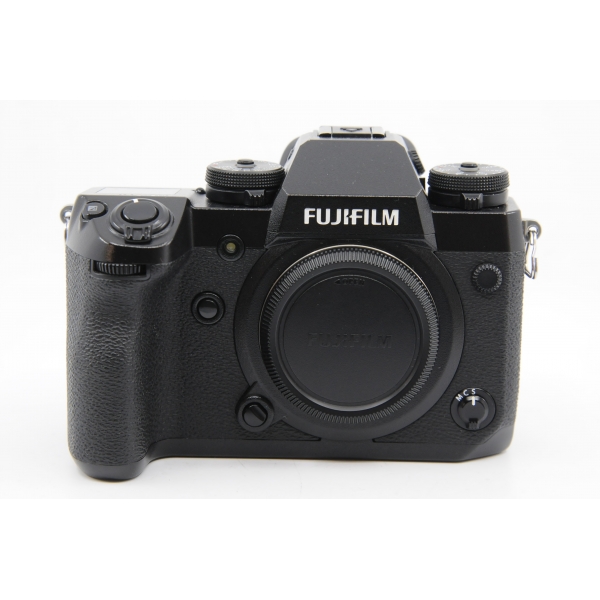 FUJI X-H1