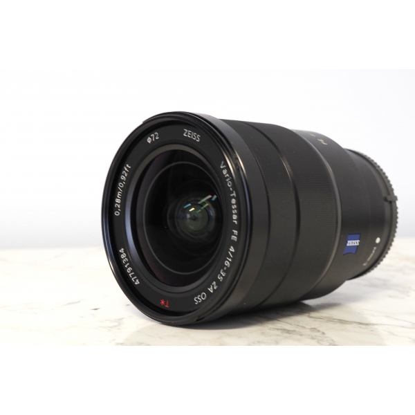 Sony FE 16-35 mm f/4 ZA OSS Sony FE 16-35 mm f/4 ZA OSS